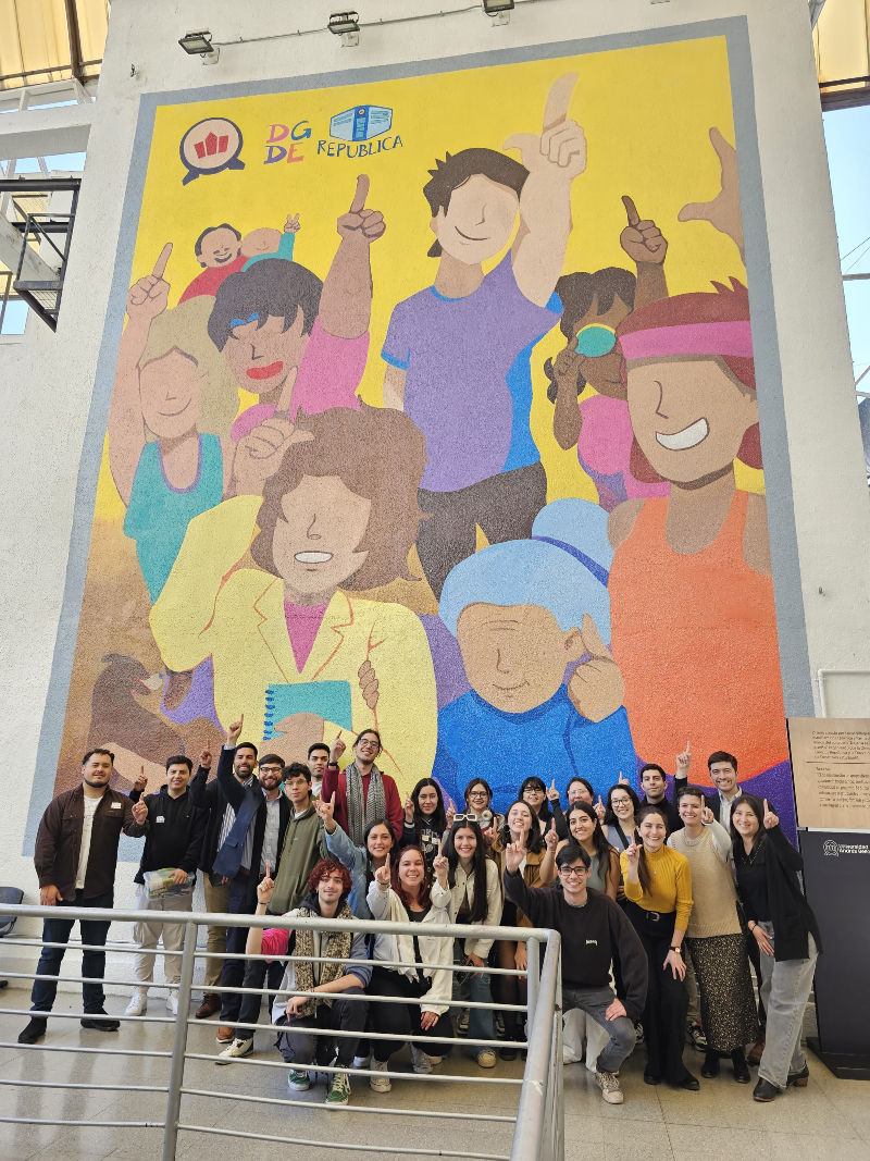 El nuevo mural diseñado por el estudiante de la carrera de Química y Farmacia.