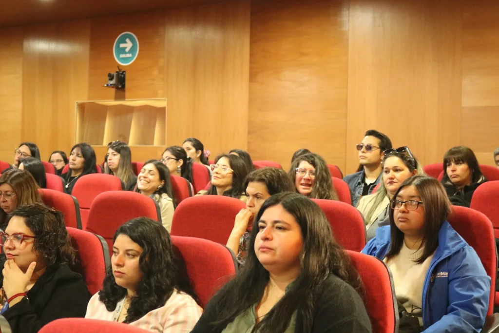 La Red de Educación Superior Inclusiva (RESI) V Región realizó una jornada de encuentro para apoyar a los estudiantes en situación de discapacidad que transitan hacia la vida universitaria, según los recursos de cada institución y ajustes razonables que surjan durante el proceso.