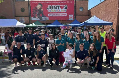 Jóvenes de las carreras de Entrenador Deportivo y Kinesiología UNAB, sede Viña del Mar, guiaron el desarrollo de actividades deportivas con el propósito de motivar y apoyar la Teletón 2024.