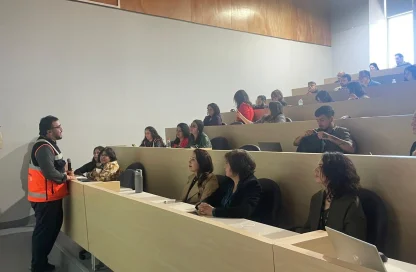 Con el objetivo de apoyar a las personas en situación de discapacidad durante las emergencias y desastres, la Red de Educación Superior Inclusiva y SENADIS organizaron una jornada de capacitación con perspectiva inclusiva junto a SENAPRED e INJUV.