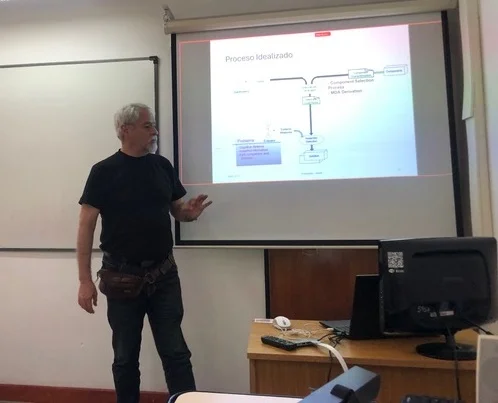 Dr. Hernán Astudillo, académico investigador ITiSB UNAB, dictó en el Centro LIFIA, en Argentina, una charla sobre el modelado de información difusa y su aplicación en catálogos de software.