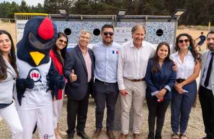 La U. Andrés Bello, a través de su sede de Viña del Mar, junto a la I. Municipalidad de Casablanca y su comunidad inauguraron dos nuevos Puntos Verdes para aportar a la carbono neutralidad y reducción de Gases de Efecto Invernadero.