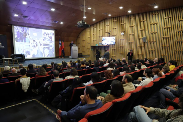 Centro de Biotecnología Vegetal UNAB