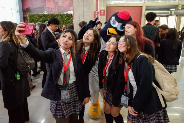 Lidera Biobío liderazgo seminario colegios
