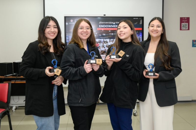 Desayuno-seleccionados-endowment-Conce-3870-800×532