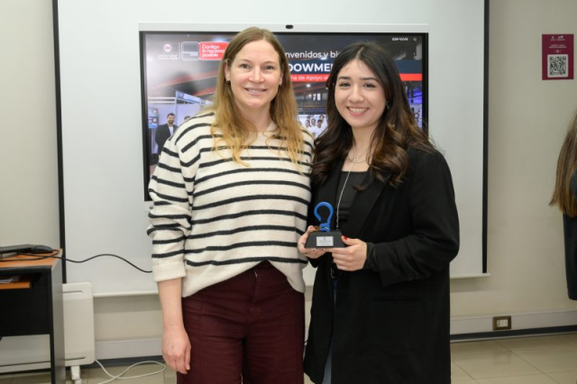 Desayuno-seleccionados-endowment-Conce-3886-532×800