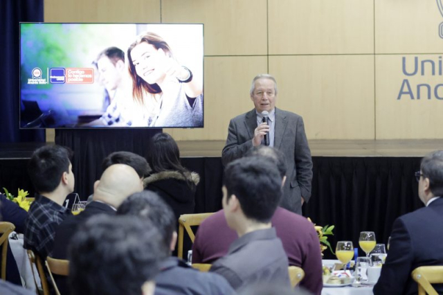 UNAB-desayuno-seleccionados-endowment-CR09-800×533