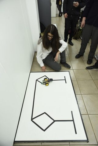 2°-Interescolar-de-Robotica-e-IA-Stgo-Campus-Antonio-Varas-99-601×900