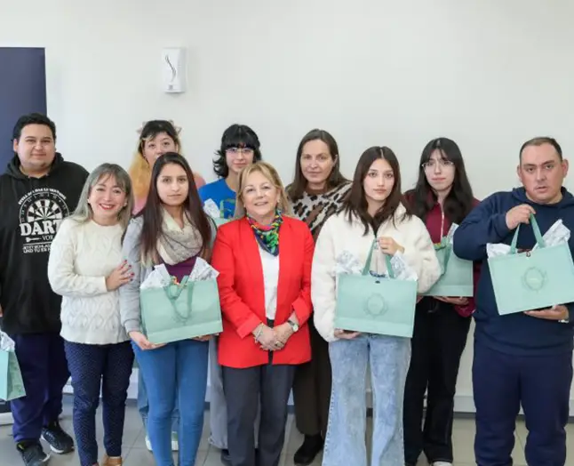 Beca Endowment de Apoyo a la Inclusión 2025: “Este apoyo fue fundamental para mí y mi familia»