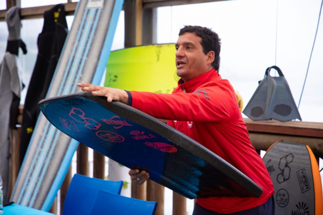 Surf 4