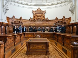 Tribunales