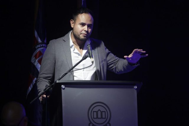 Inauguración-planta-fotovoltaica-Unab-CR17-2000×1334