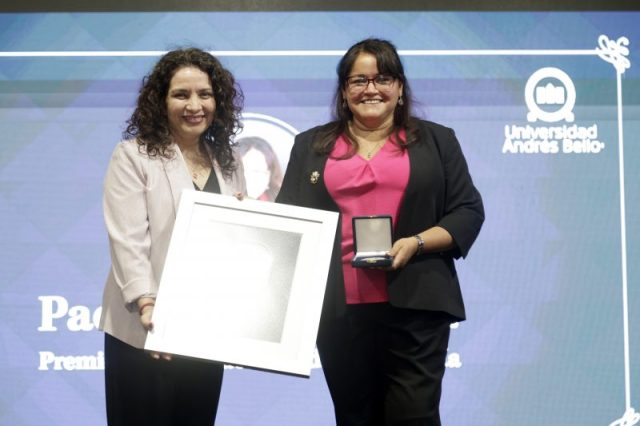 Premios-Alumni-2025-CR41-800×533 (1)