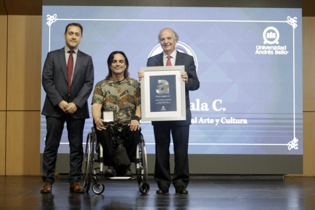 Premios-Alumni-2025-CR67-800×533 (1)