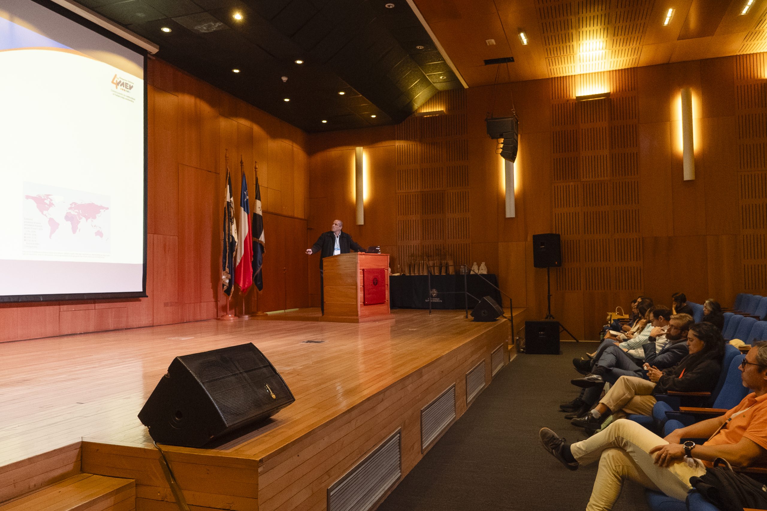 Académico UNAB destacó el rol de la salud oral en el IV Congreso Chileno de Medicina del Estilo de Vida