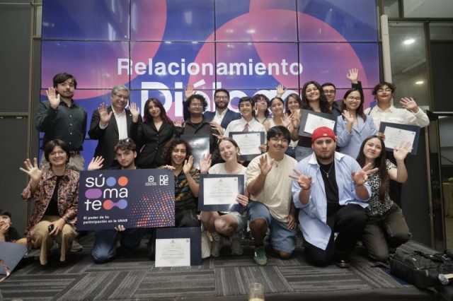Ceremonia-Cierre-Curso-Sumate-Lideres-Estudiantiles-Sede-Santiago-CR52-800×533-1