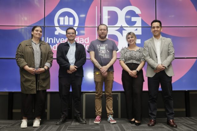 Ceremonia-Cierre-Curso-Sumate-Lideres-Estudiantiles-Sede-Santiago-CR61-800×533-1 (1)