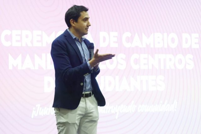 Ceremonia-Mes-de-la-Participacion-Civica-CR28-800×534-1