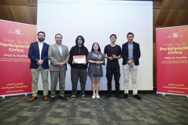 Ceremonia-Mes-de-la-Participacion-Civica-CR38-800×533-1