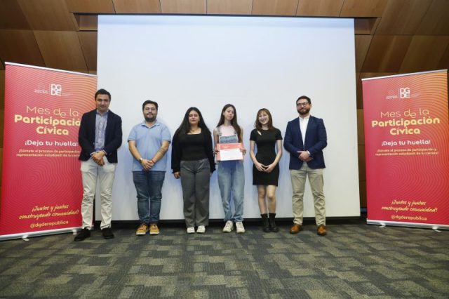 Ceremonia-Mes-de-la-Participacion-Civica-CR43-800×533-1