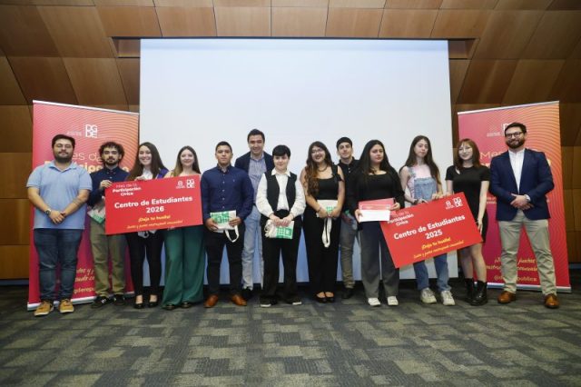 Ceremonia-Mes-de-la-Participacion-Civica-CR44-800×533-1