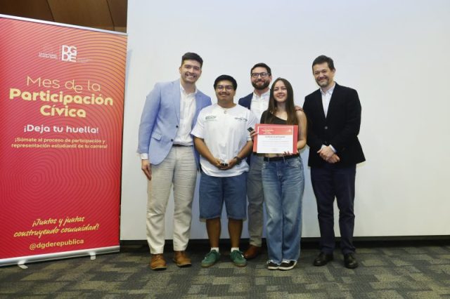 Ceremonia-Mes-de-la-Participacion-Civica-CR52-800×533-1