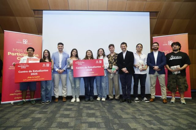 Ceremonia-Mes-de-la-Participacion-Civica-CR53-800×533-1