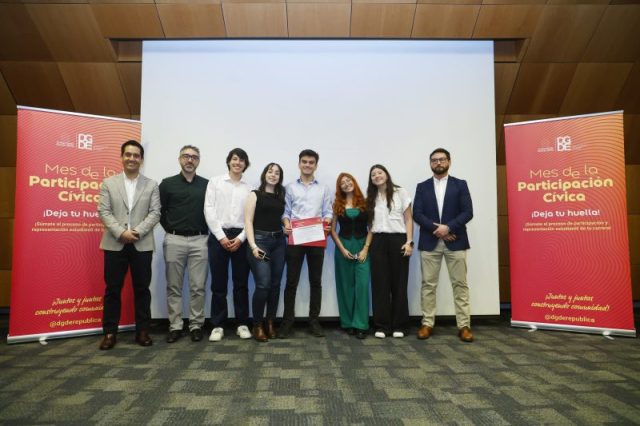 Ceremonia-Mes-de-la-Participacion-Civica-CR69-800×533-1