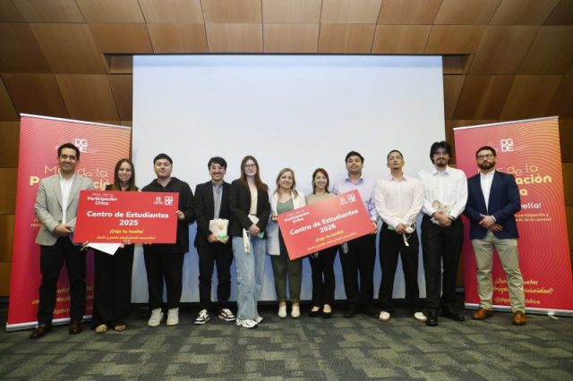 Ceremonia-Mes-de-la-Participacion-Civica-CR74-800×533-1