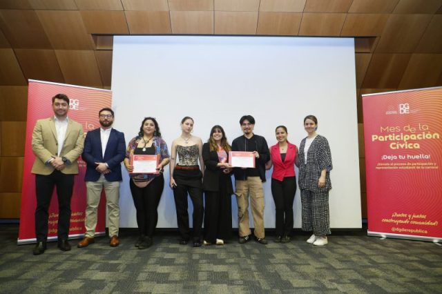 Ceremonia-Mes-de-la-Participacion-Civica-CR80-800×533-1