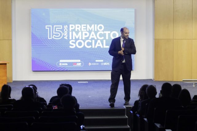 Ceremonia-Premio-Impactos-Social-2025-CR29-900×600