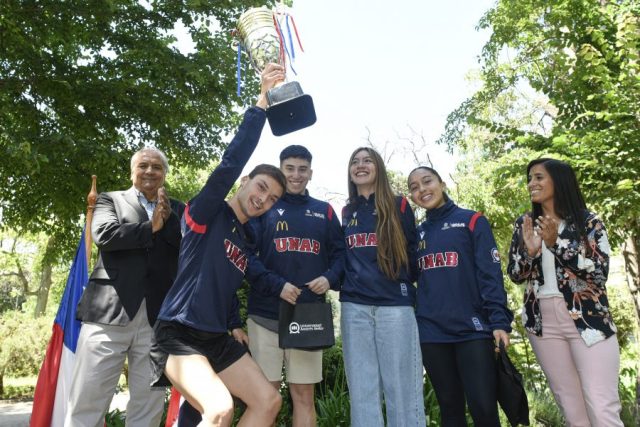 Ceremonia-de-Deportistas-Campus-Casona-Las-Condes-57-900×601