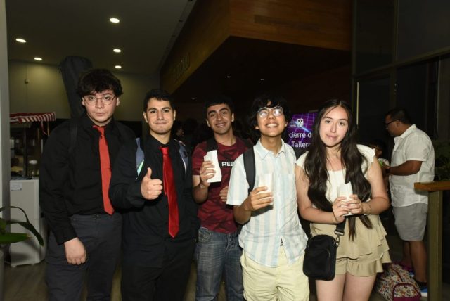 Presentacion-Talleres-Artisticos-Culturales-2025-Campus-Antonio-Varas-4-2000×1335-1