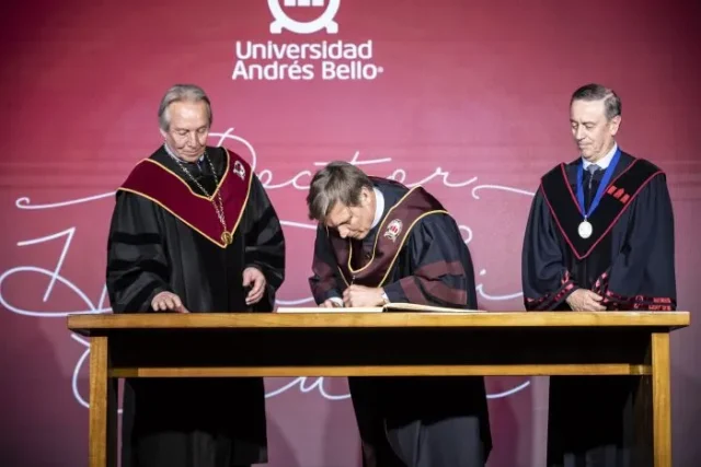 Doctor Honoris Causa