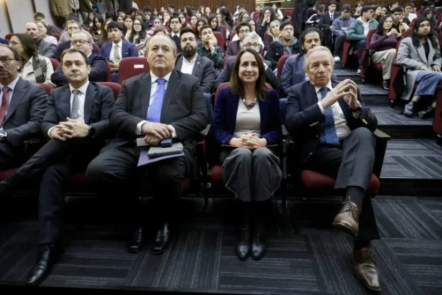 Inauguracion-de-Ano-Academico-Facultad-de-Derecho-CR03-700×467