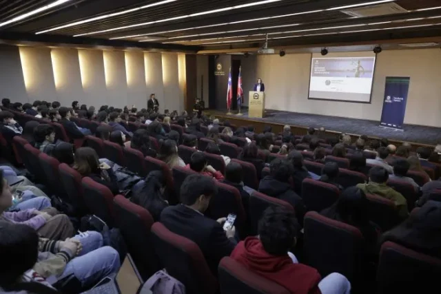 Inauguracion-de-Ano-Academico-Facultad-de-Derecho-CR11-700×467