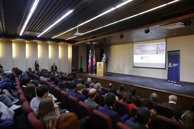 Inauguracion-de-Ano-Academico-Facultad-de-Derecho-CR70-700×467