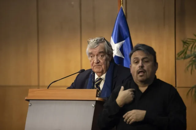 20-anos-Diplomado-Habilidades-Laborales-9929-2000×1333