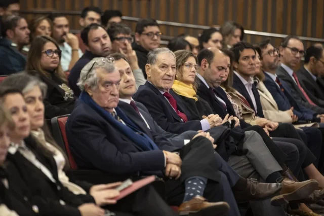 20-anos-Diplomado-Habilidades-Laborales-9984-2000×1333
