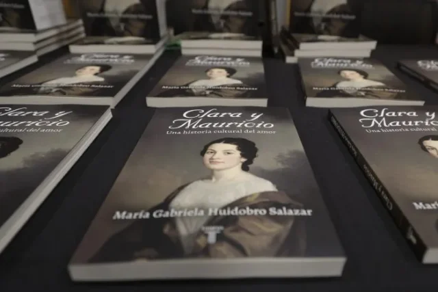 Lanzamiento-del-libro-Clara-y-Mauricio-una-historia-cultural-del-amor-CR01-700×467