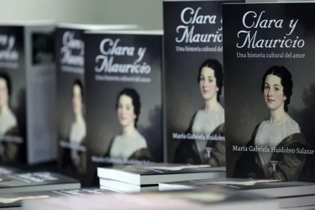 Lanzamiento-del-libro-Clara-y-Mauricio-una-historia-cultural-del-amor-CR98-700×467