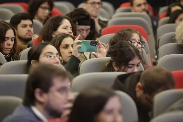 Seminario-internacional-Panorama-de-la-salud-de-adolescentes-y-jóvenes-en-situación-de-calle-en-América-Latina-CR53-700×467