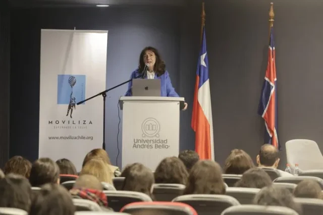 Seminario-internacional-Panorama-de-la-salud-de-adolescentes-y-jóvenes-en-situación-de-calle-en-América-Latina-CR76-700×467