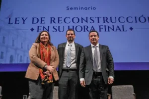 Seminario “Ley de Reconstrucción en su hora final”