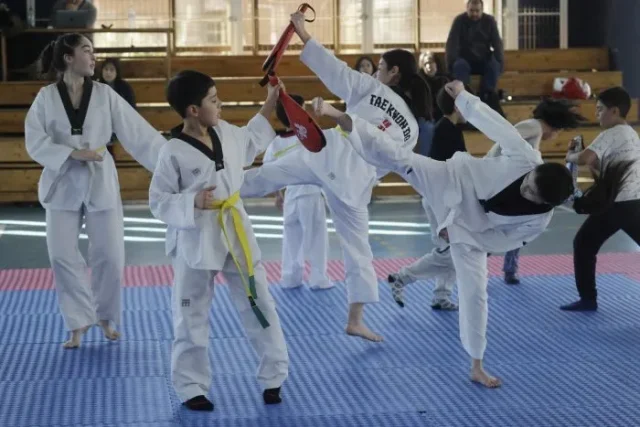 Ceremonia-cierre-taller-taekwondo-CR03