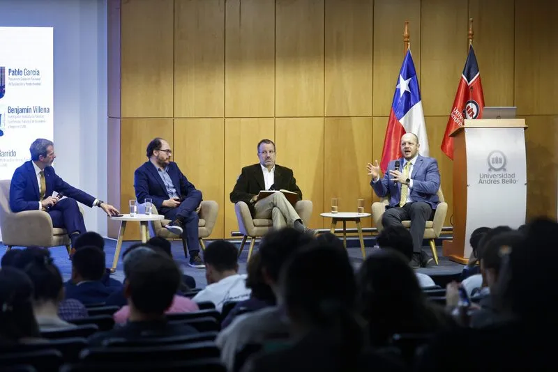 Alianza UNAB-U. de Chicago cumple tres años y se consolida como plataforma de investigación de frontera, formación avanzada e incidencia pública