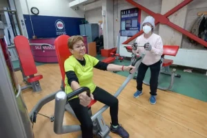 hábitos de vida ejercicio físico malnutrición entrenador deportivo