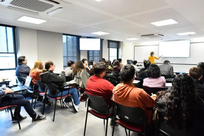 Escuela de Catálisis reunió a estudiantes e investigadores nacionales e internacionales en torno a la sostenibilidad