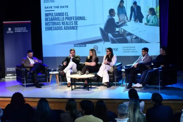 Conversatorio Impulsando el desarrollo profesional Historias reales de egresados Advance (3)