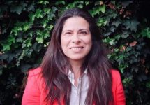 ORGULLO UNAB | Estela Cabezas, periodista y alumni UNAB: “Me gusta entender qué es lo que mueve a la gente”